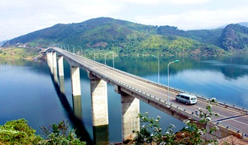 Cầu Pá Uôn – Sơn La (Đã tích nước)
